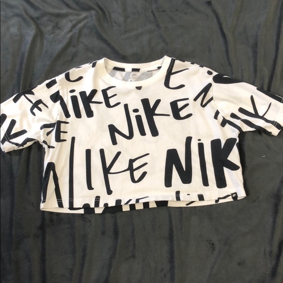 Nike Tops - Nike Crop Top